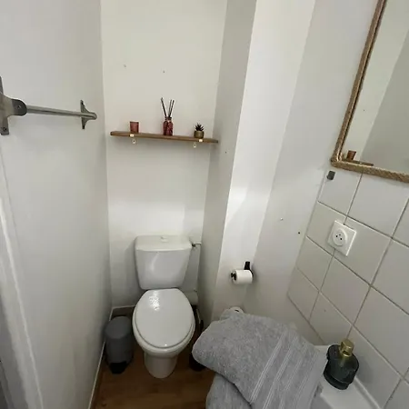 شقة Calme Plein Centre نيورْ